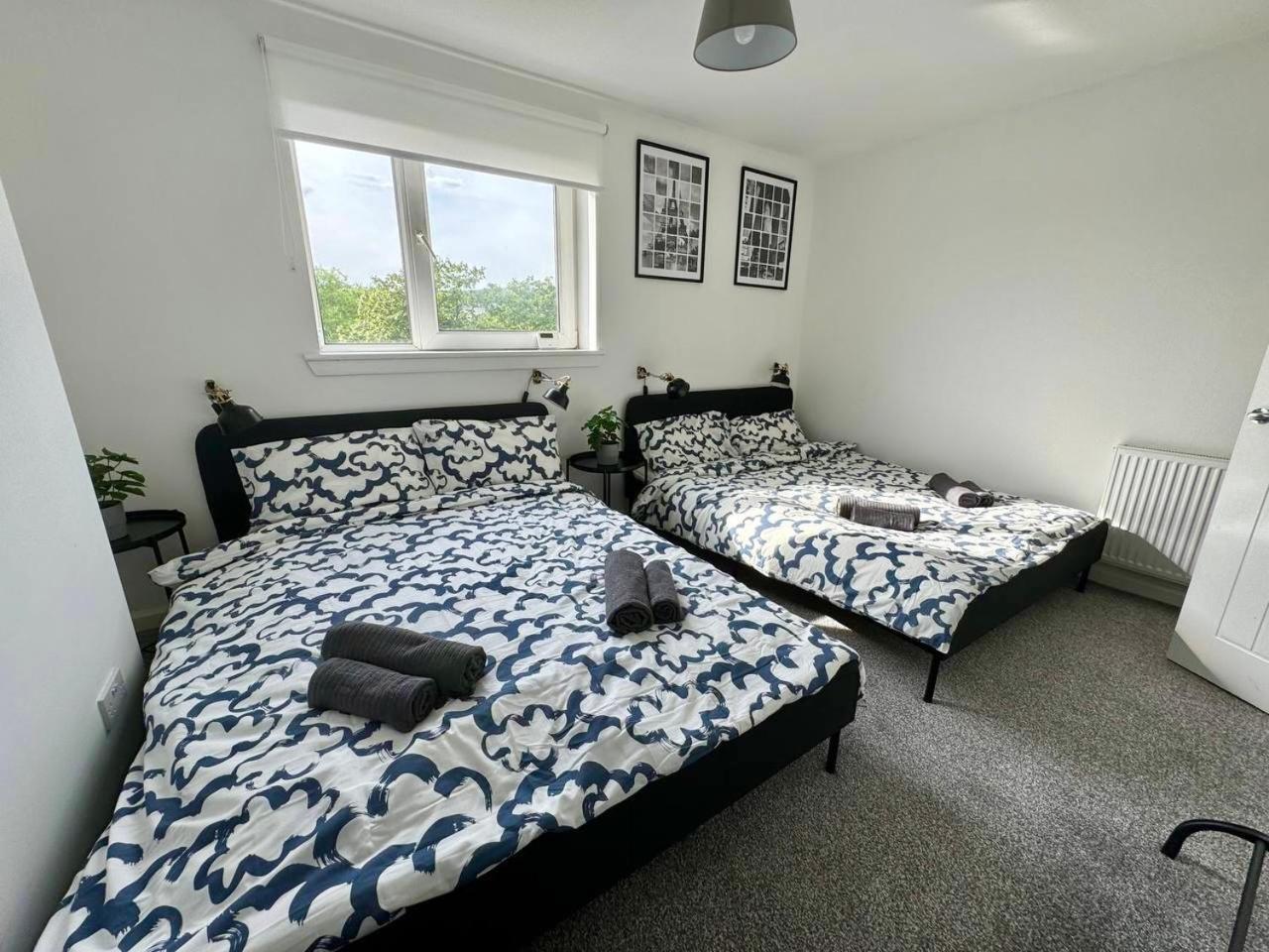 Clydebank Brand New 3Bdr Home, Glasgow Экстерьер фото