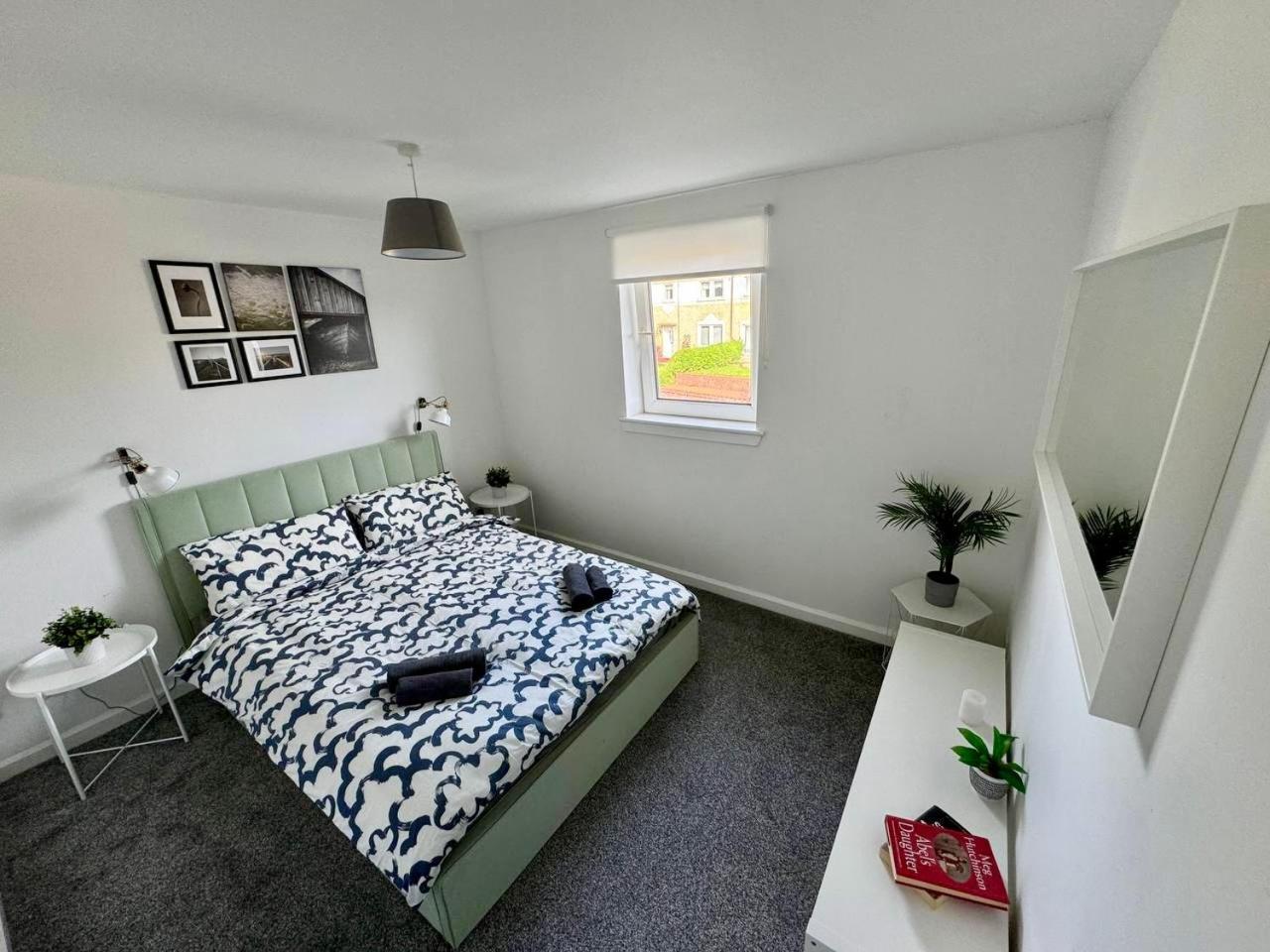 Clydebank Brand New 3Bdr Home, Glasgow Экстерьер фото