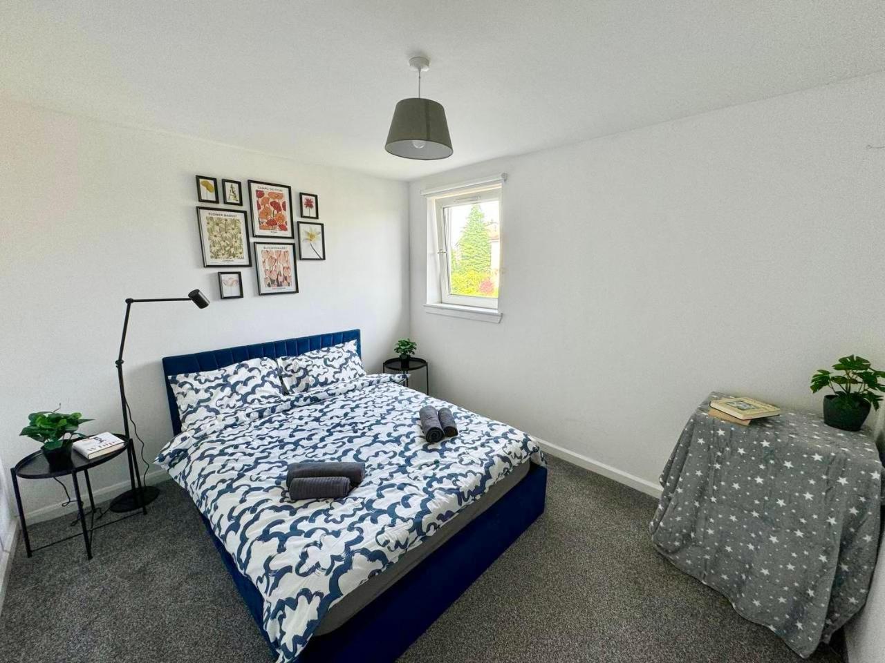 Clydebank Brand New 3Bdr Home, Glasgow Экстерьер фото